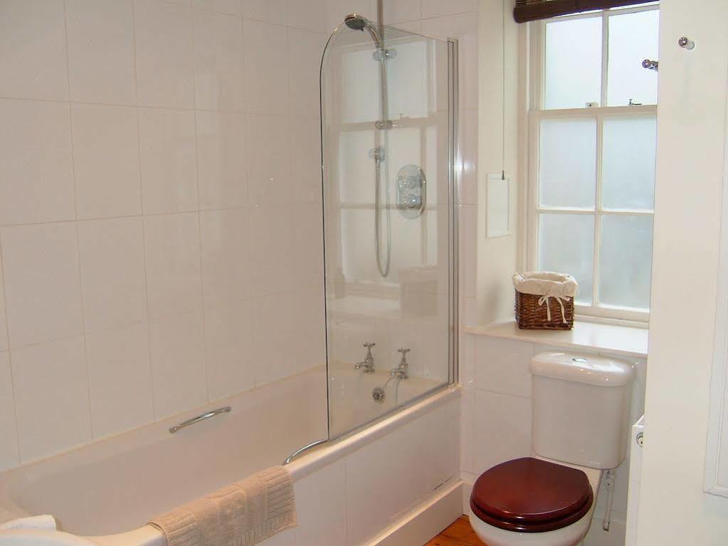 Apartment Dee Street *
