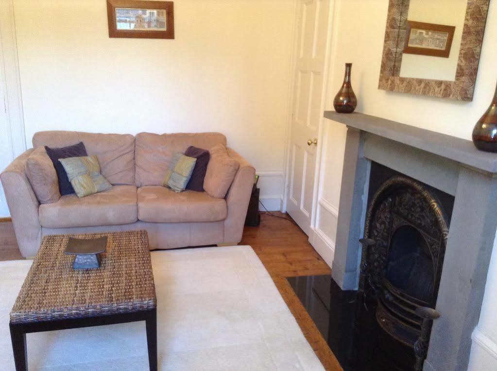 Apartment Dee Street *